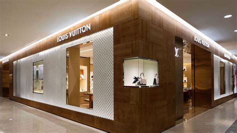 louis vuitton miami saks dadeland